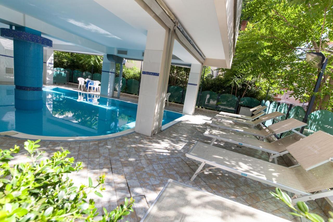 Hotel Gabbiano Cattolica Dış mekan fotoğraf