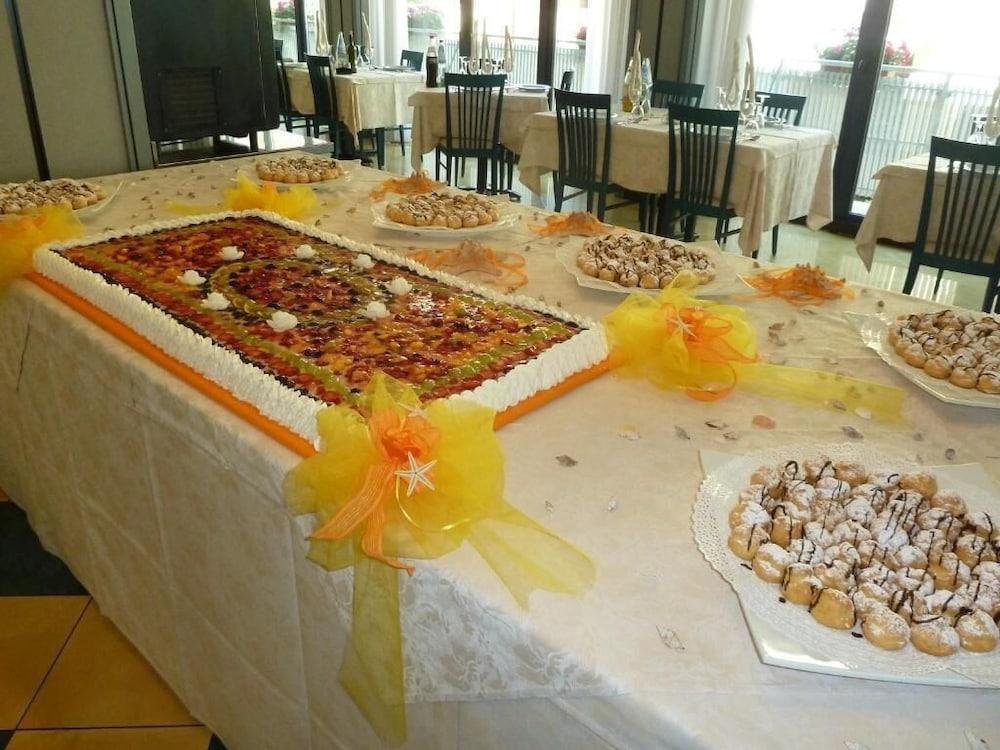 Hotel Gabbiano Cattolica Dış mekan fotoğraf