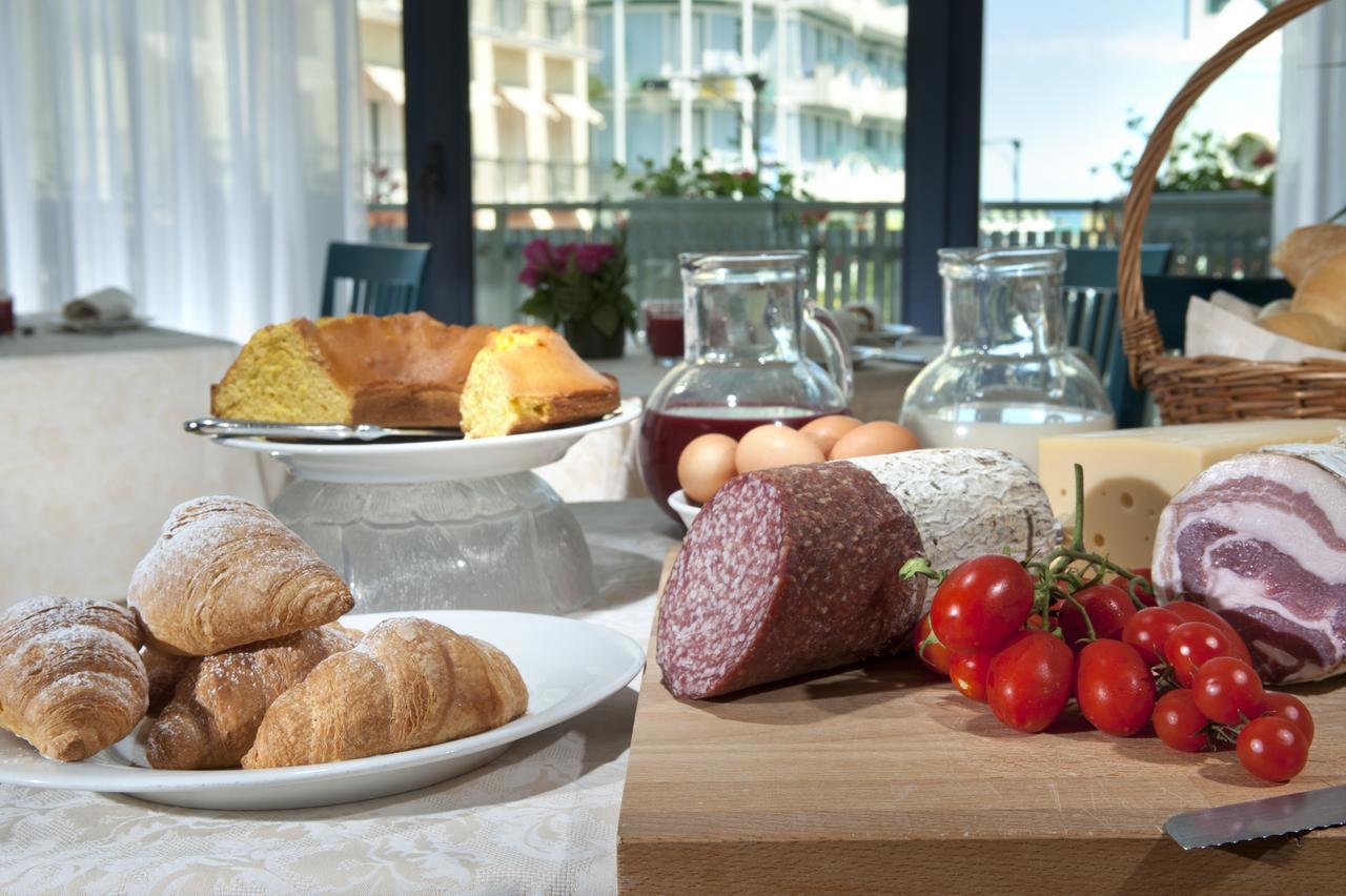 Hotel Gabbiano Cattolica Dış mekan fotoğraf